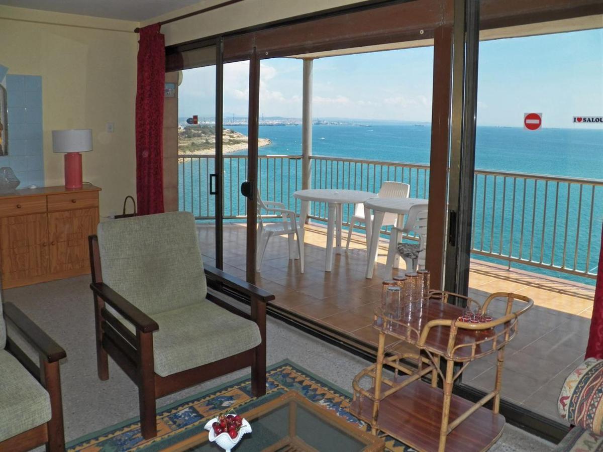 سالو Apartment With Direct Access To The Sea المظهر الخارجي الصورة