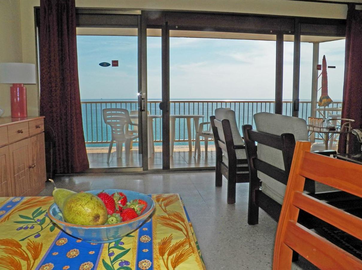 سالو Apartment With Direct Access To The Sea المظهر الخارجي الصورة